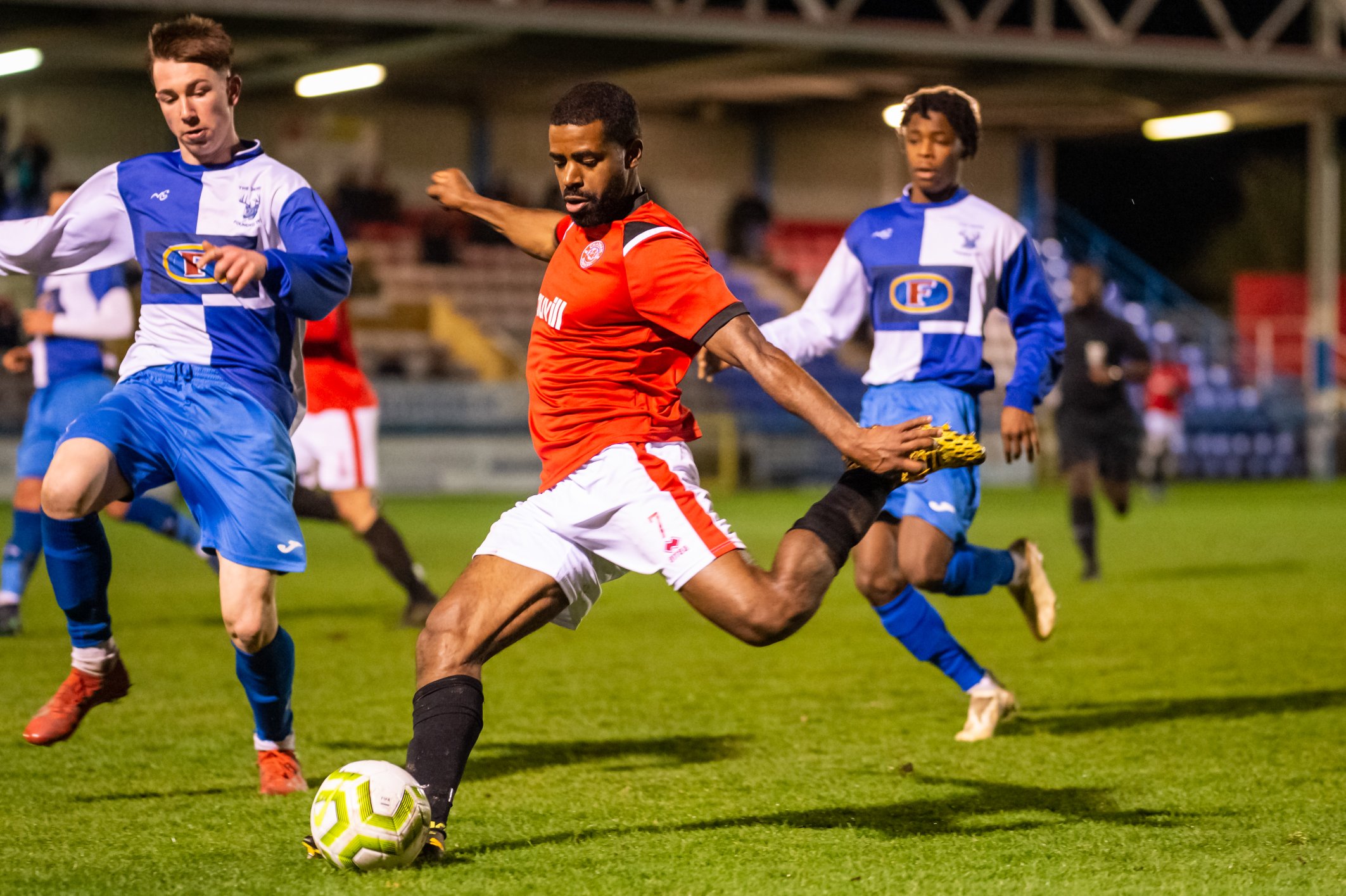 Ryan Palmer se dons chatham town welling