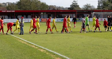 PHOTOS – Hythe Town v Whitstable Town